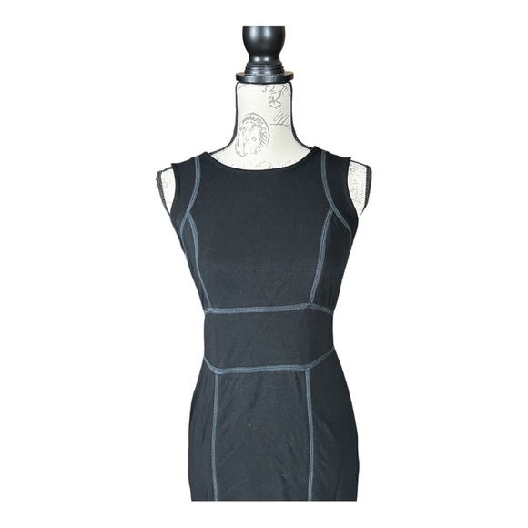 Ann Taylor ~Woman Size 4~ Solid Black Sheath Dress Sleeveless Unlined. - Picture 3 of 7